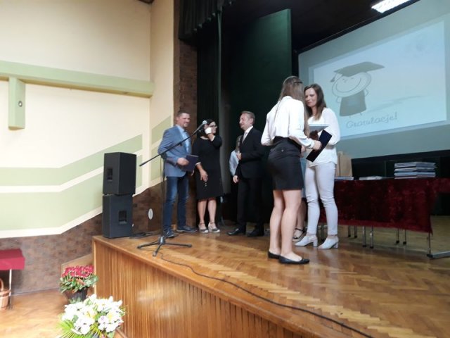 Klasy_3_2017_2018_GIM_037