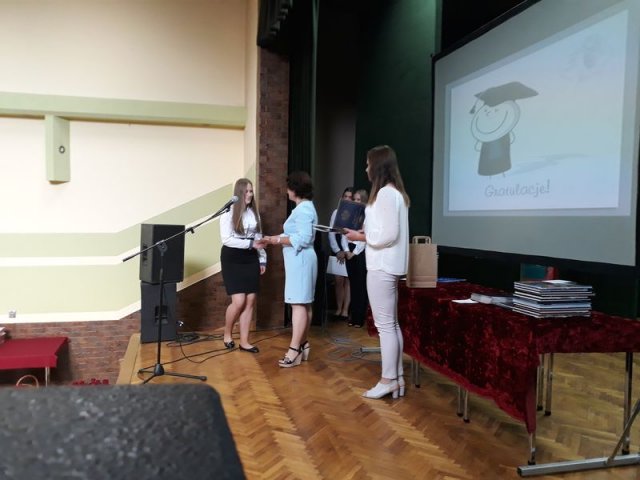 Klasy_3_2017_2018_GIM_077