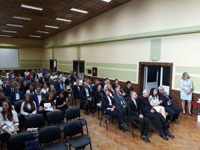 Klasy_3_2017_2018_GIM_093