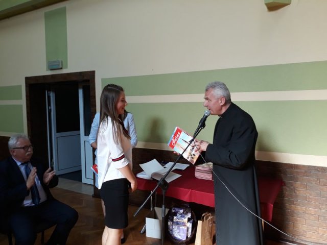 Klasy_3_2017_2018_GIM_201