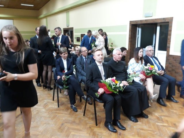 Klasy_3_2017_2018_GIM_242