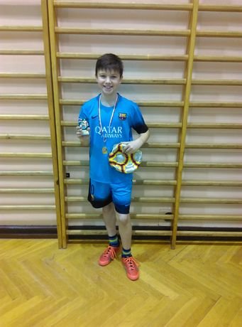 MISTRZOSTWA SZKOŁY W PIŁCE HALOWEJ – WRĘCZENIE NARÓD