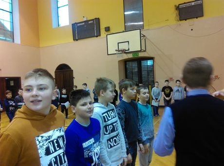 MISTRZOSTWA SZKOŁY W PIŁCE HALOWEJ – WRĘCZENIE NARÓD