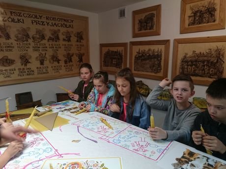 Wycieczka do zagrody Pszczółki przyjaciółki